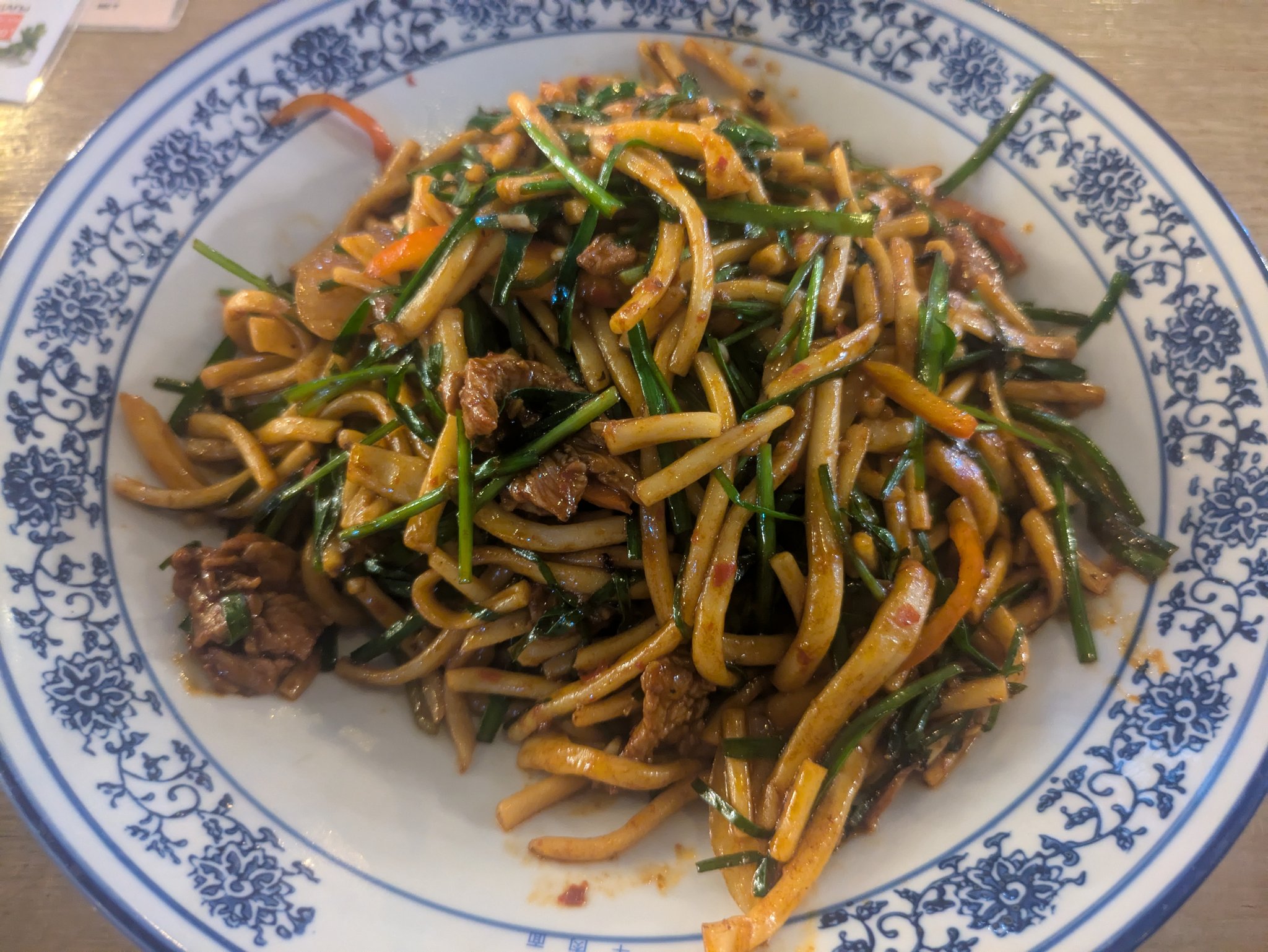 アルマトイの蘭州麺のお店の炒め麺
