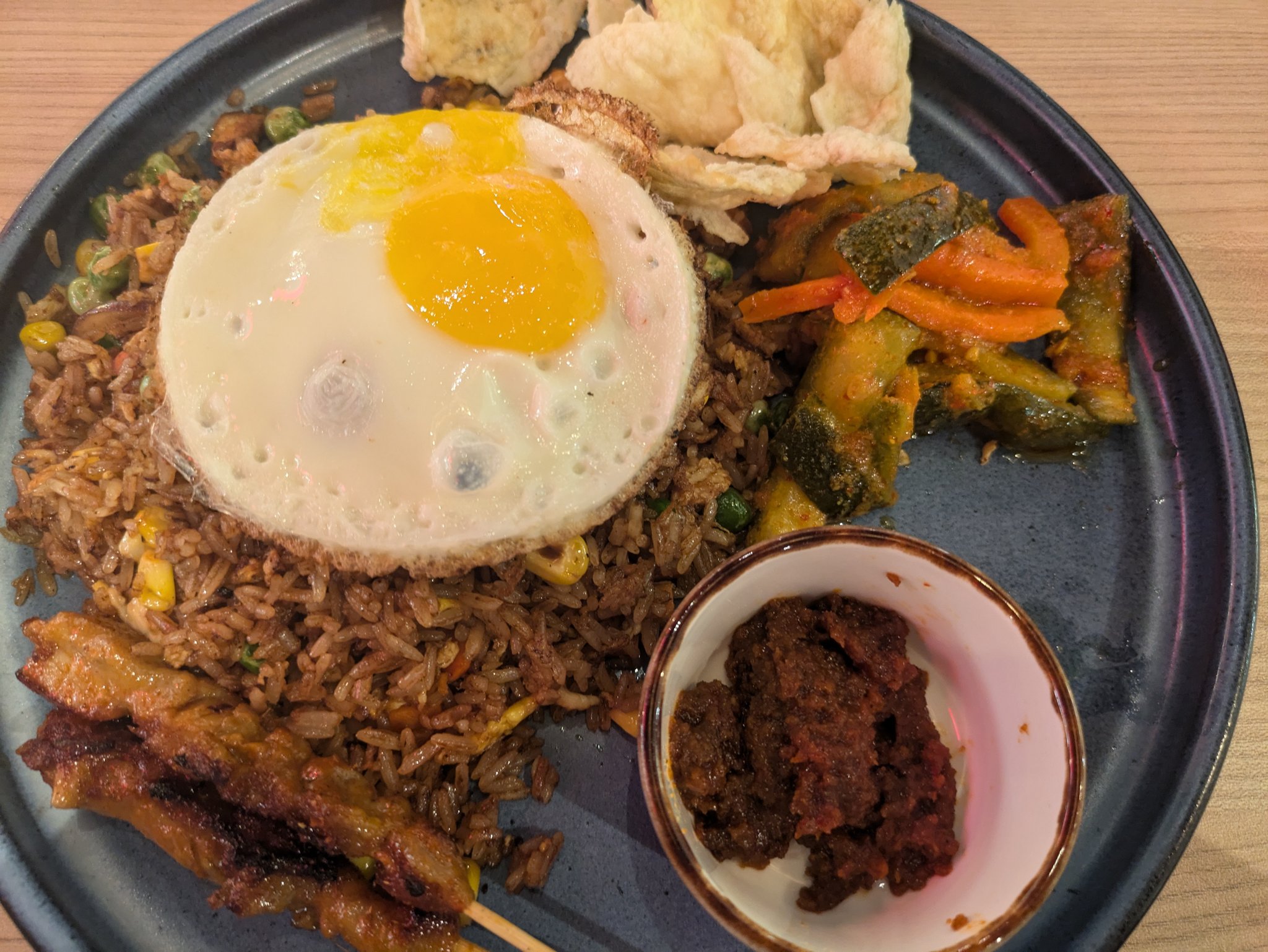 チャンギ空港の Asian Street Kitchen のナシゴレン