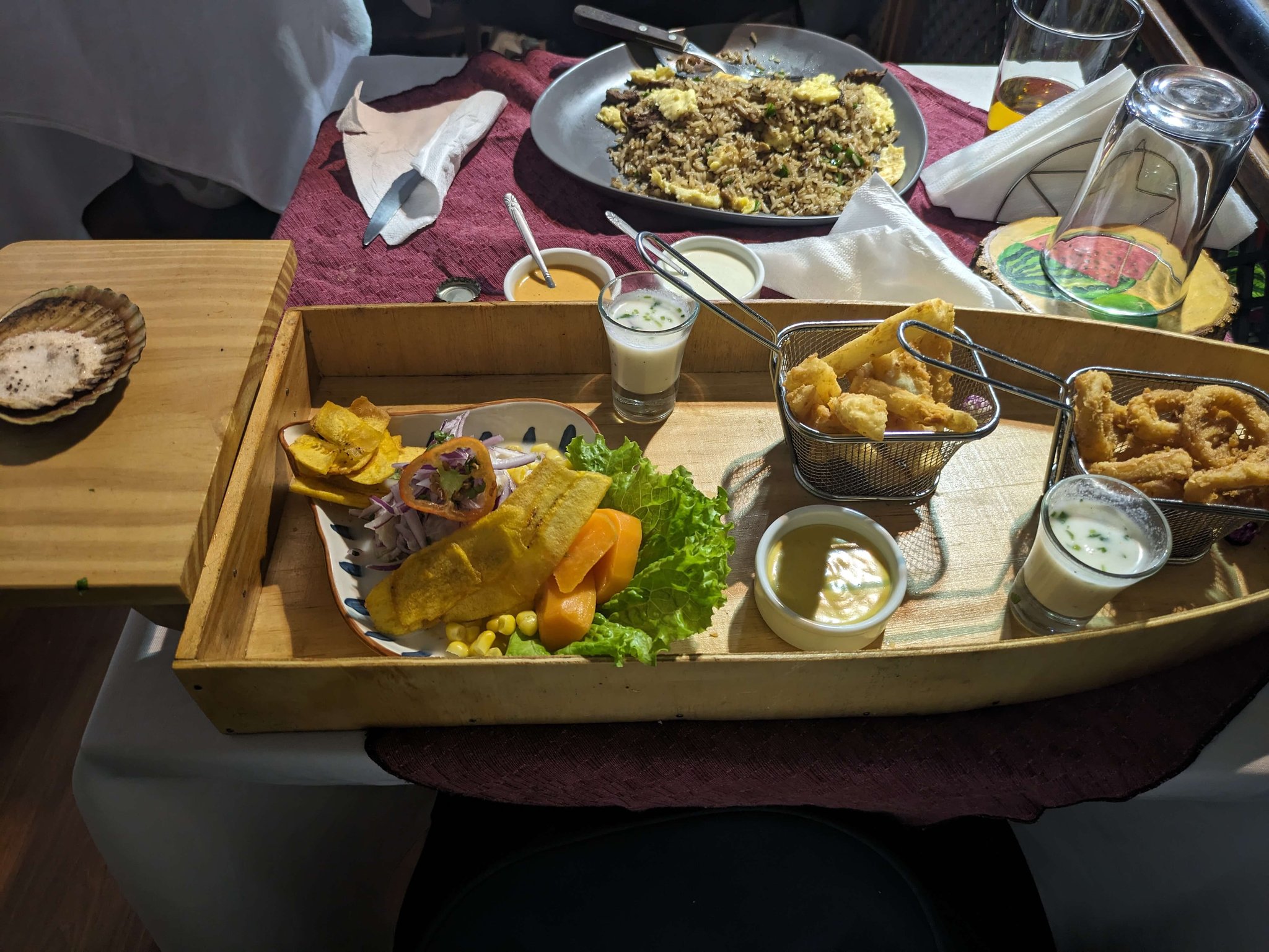 ペルー料理屋のセビーチェのプレート