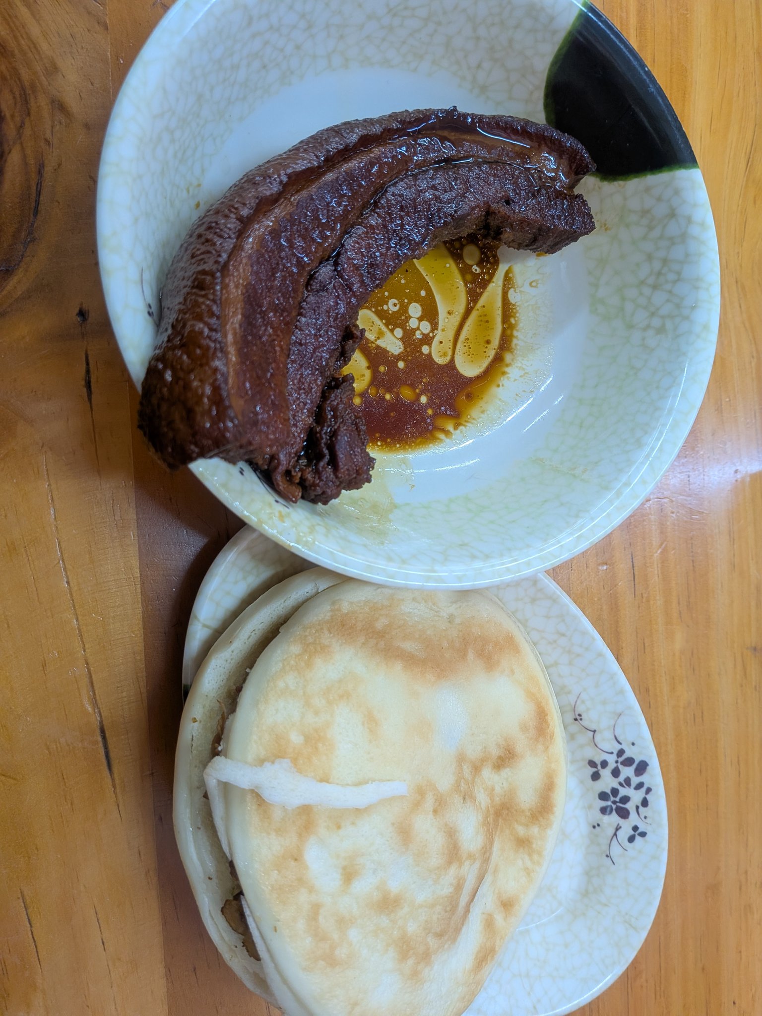 済南名物の把子肉(豚の角煮)