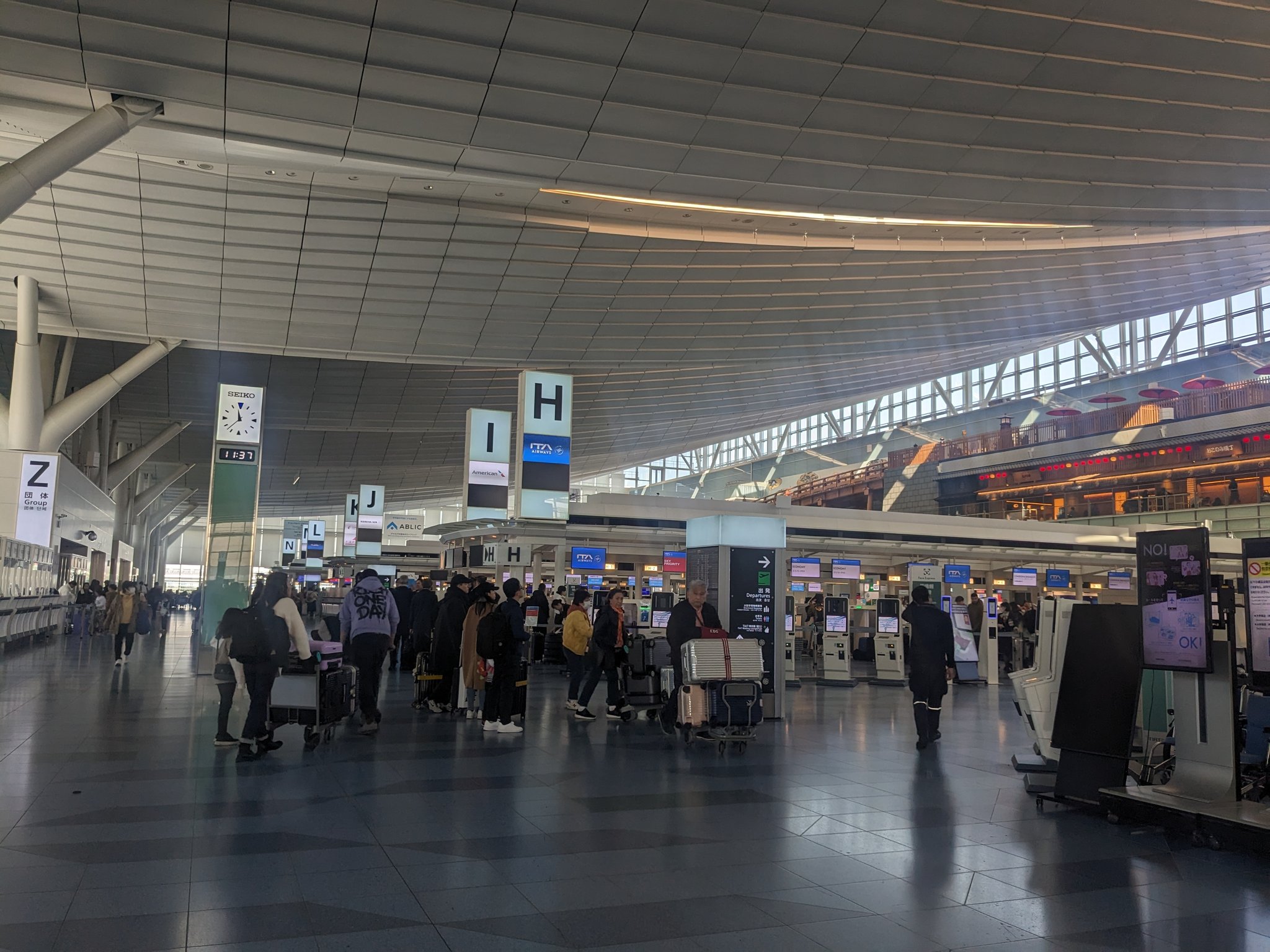 羽田空港のターミナル