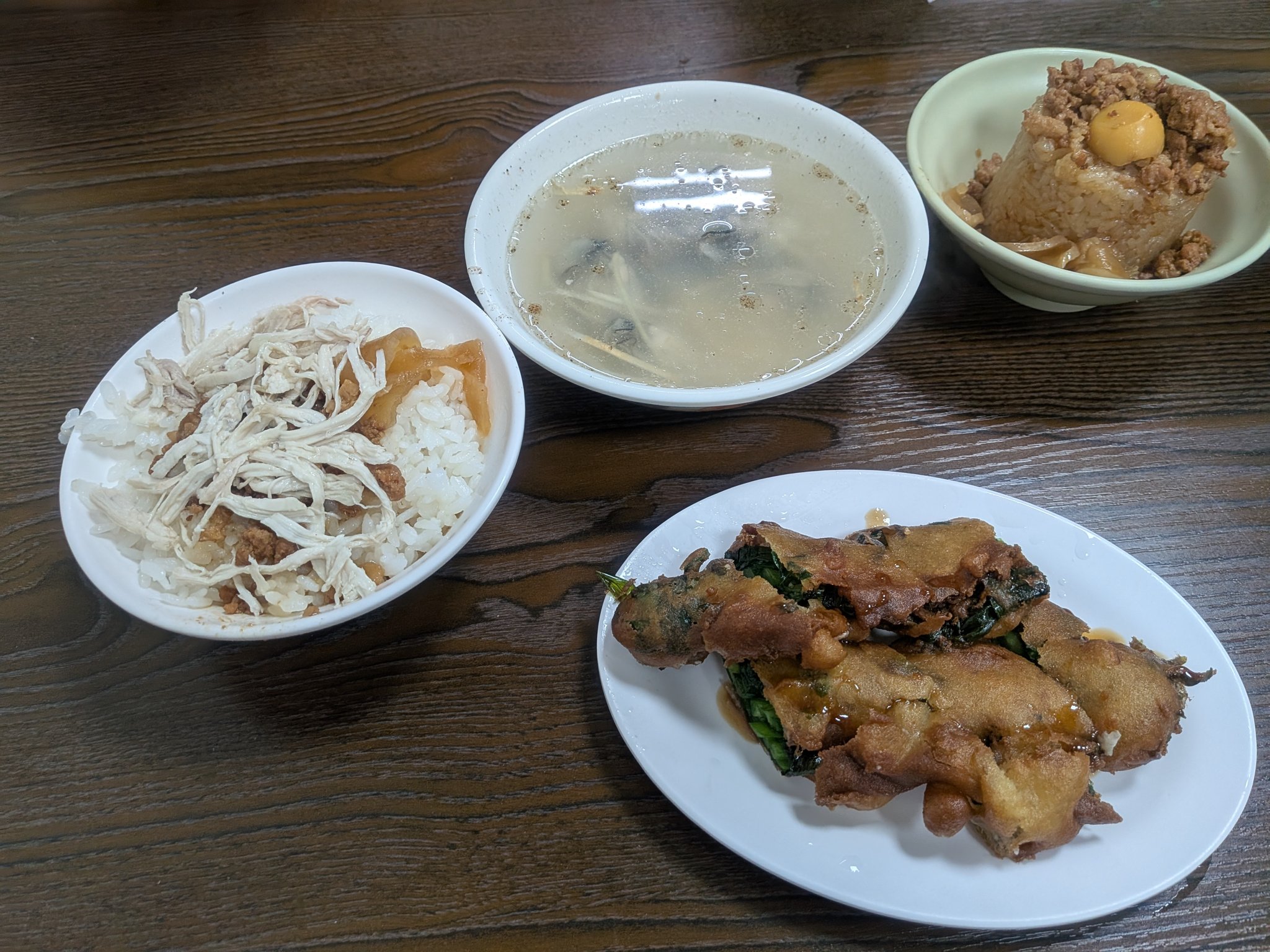 忠孝夜市の食堂の料理