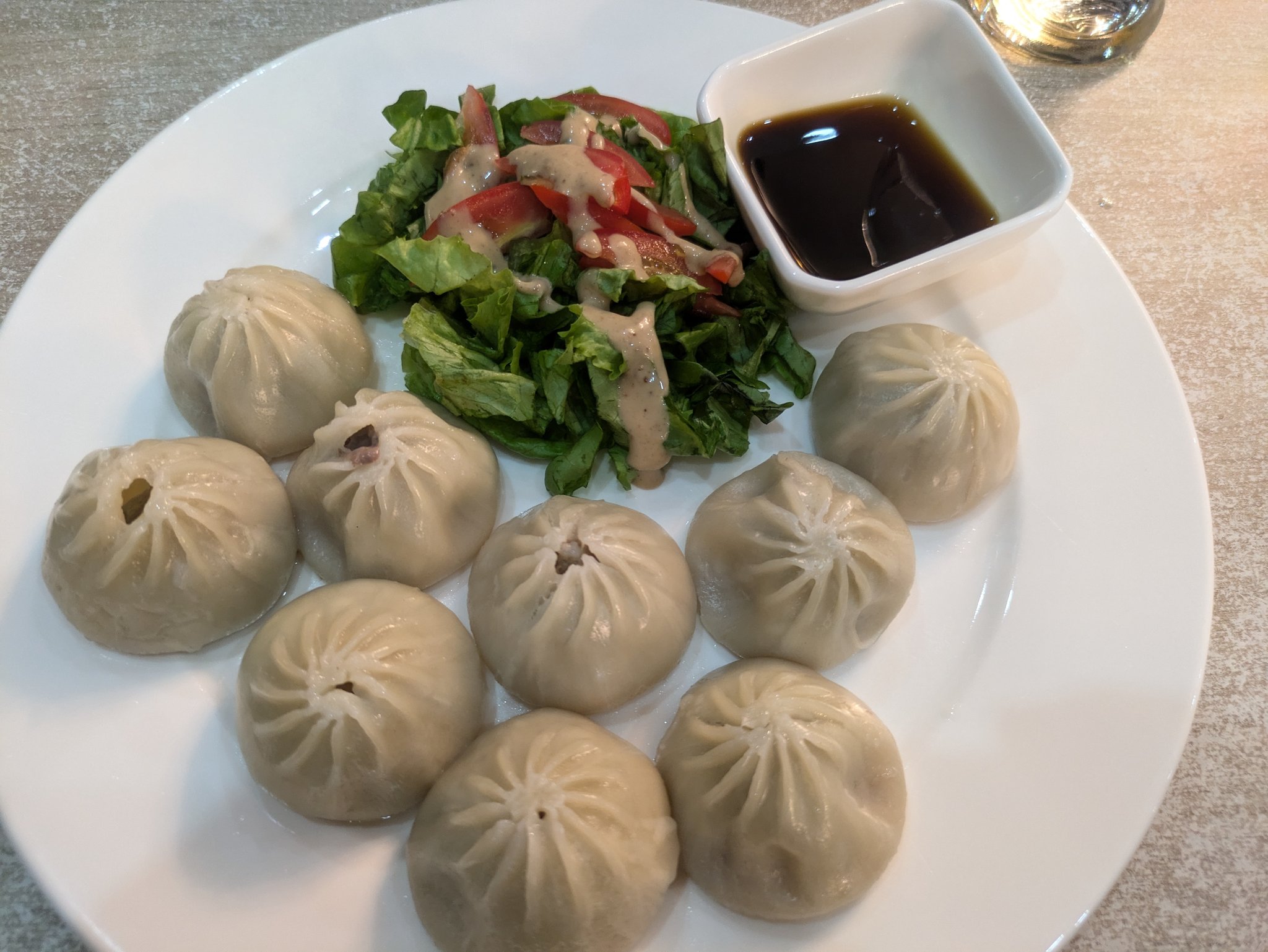 モンゴルの蒸し餃子ボーズ