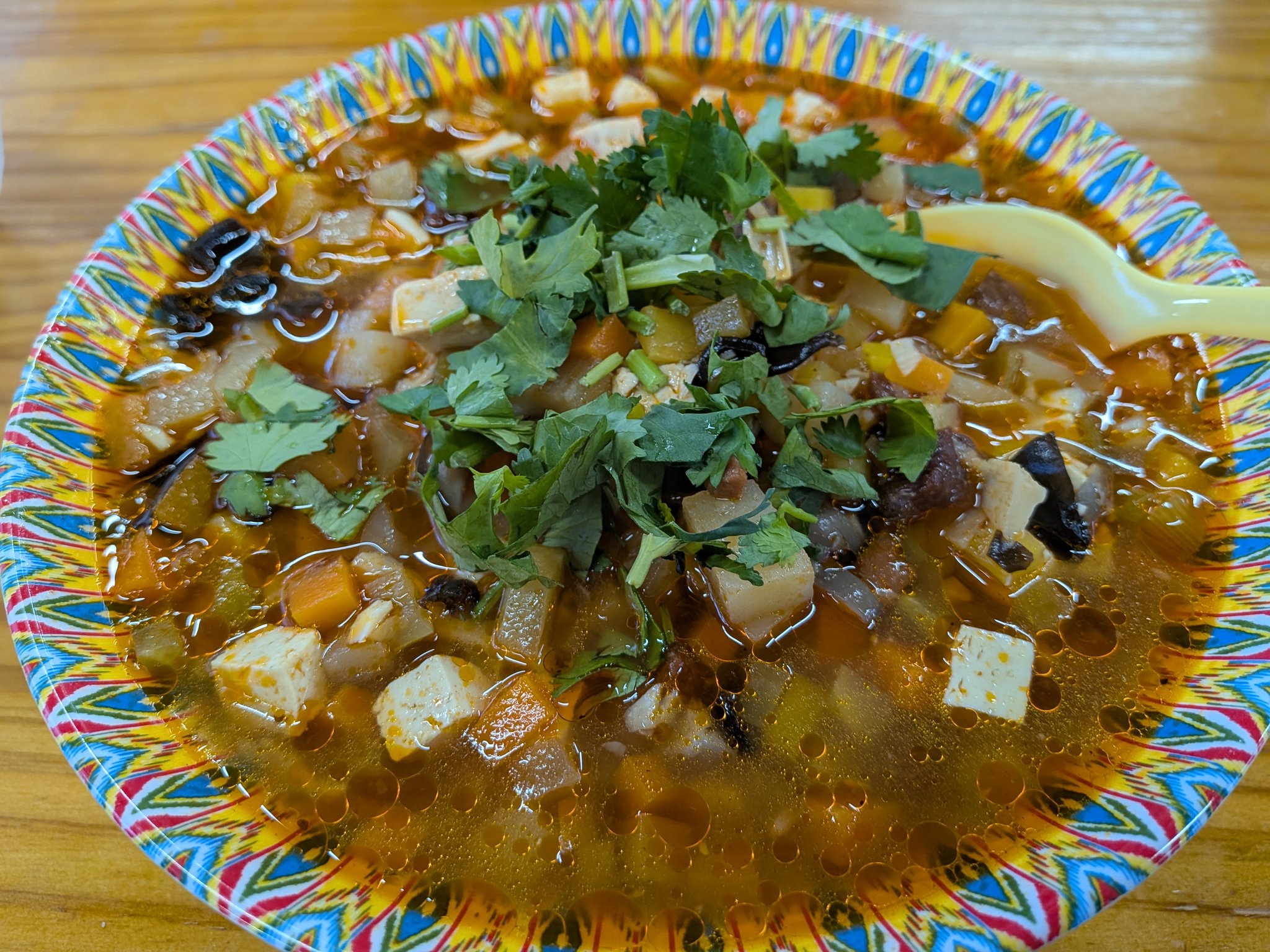 天山天池のフードコートで食べた麺