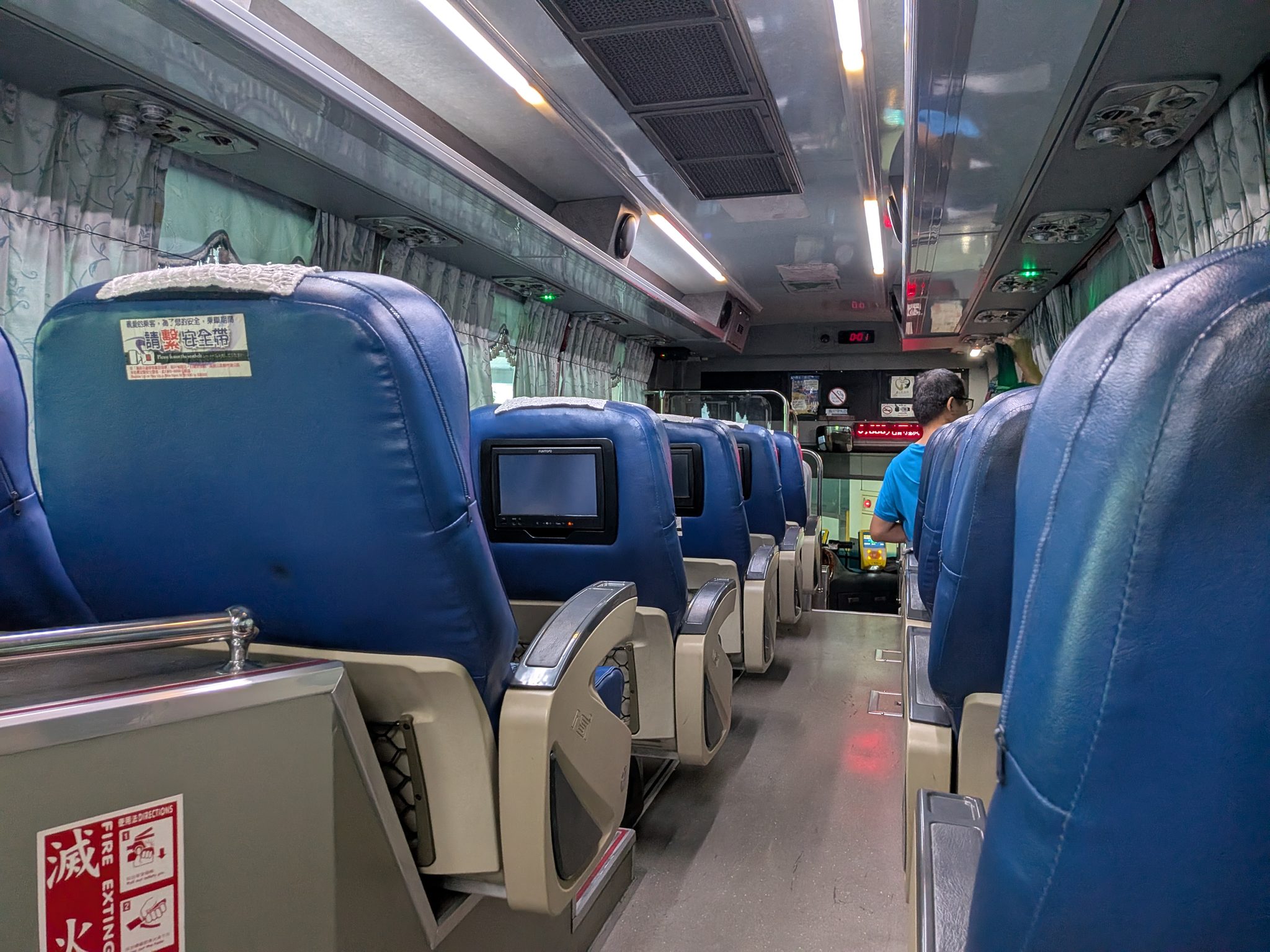 南港から頭城へ向かう國光客運バスの車内
